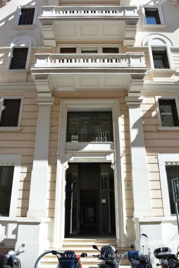 Via Bozzi Luxury Home Бари Экстерьер фото